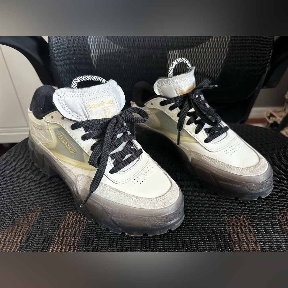 Reebok Women's Cardi B x Club C Size 6 Sneakers White - EUC